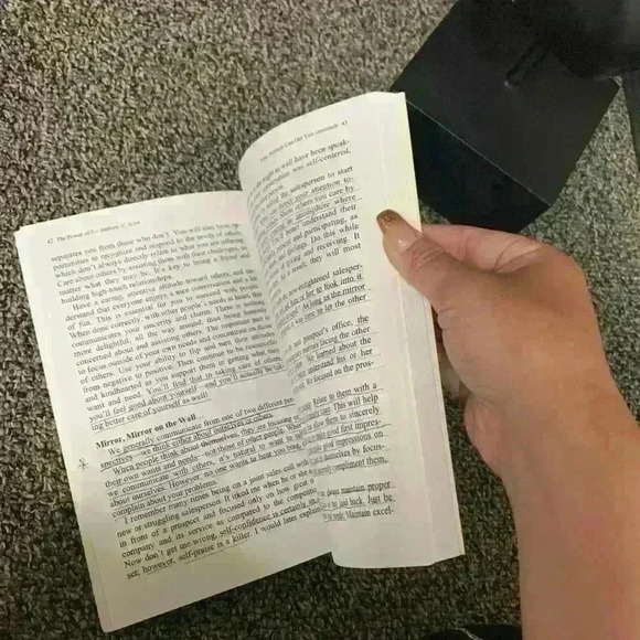 Bundle of books - Picture 15 of 16